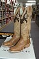 2302L: Womens Hondo boots - Tall Top Buckaroo - Honey - Oryx Crater Tops